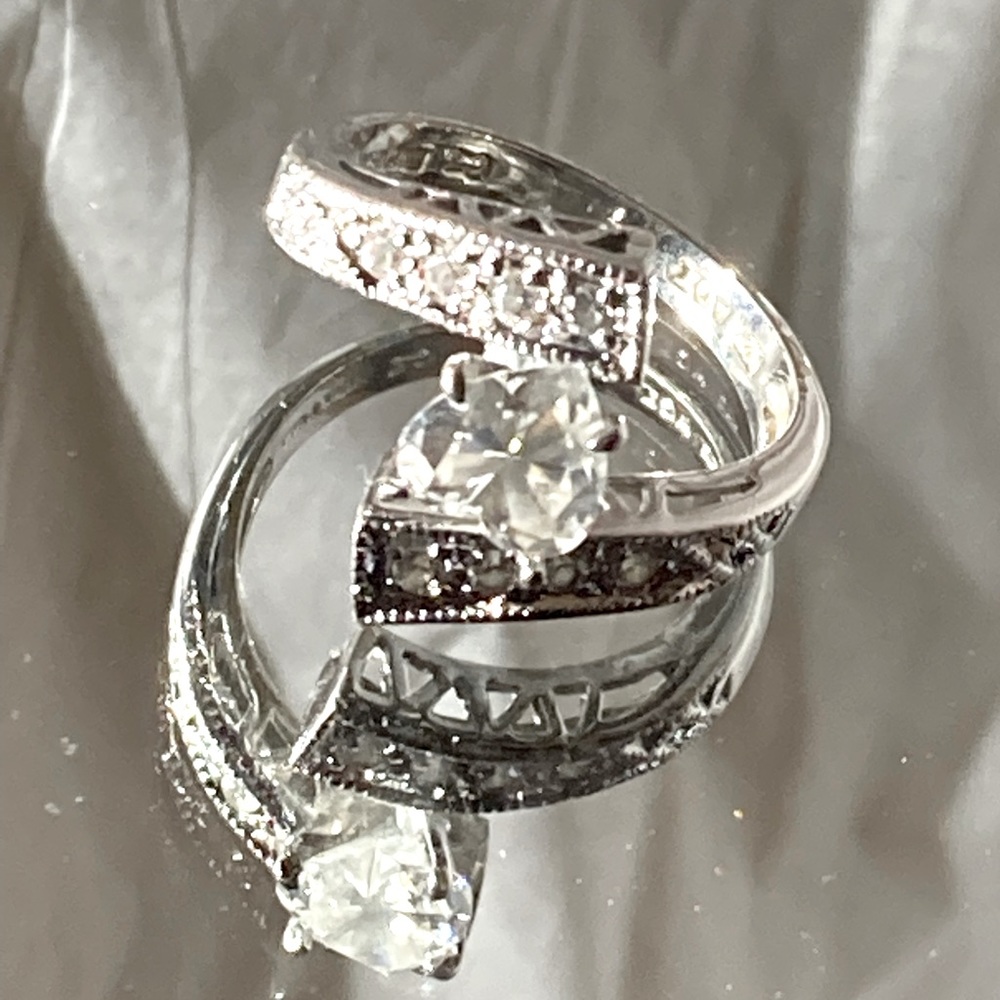 Costume jewelry ring